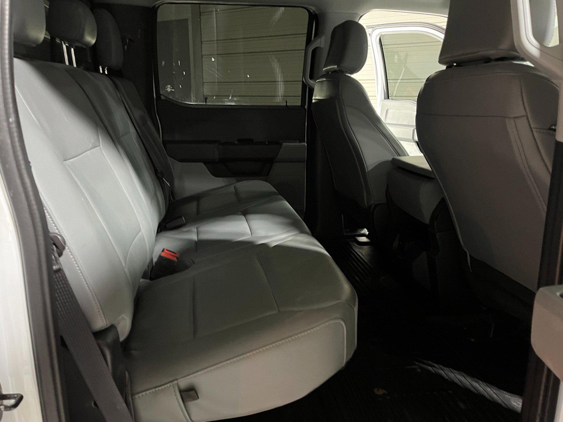 Used 2023 Ford F550 4x4 Crew Cab Super Duty image 21