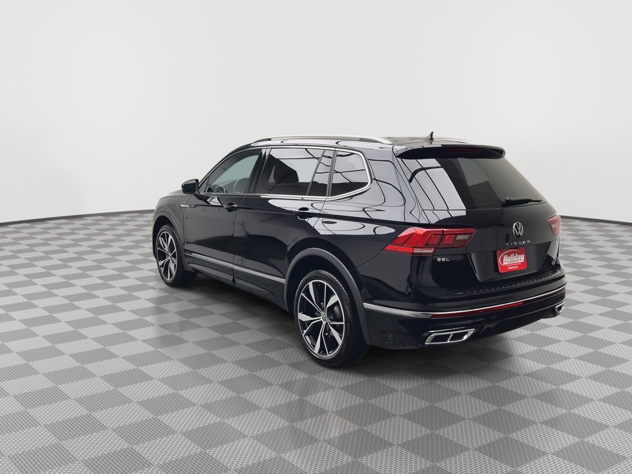 Used 2022 Volkswagen Tiguan SEL R-Line AWD/4WD image 39