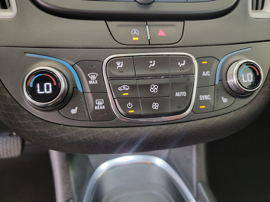 Used 2025 Chevrolet Malibu LT FWD image 13