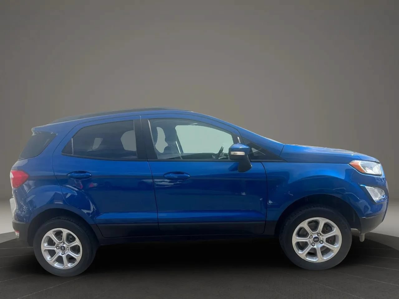 Used 2019 Ford EcoSport SE w/ SE Convenience Package AWD/4WD image 4