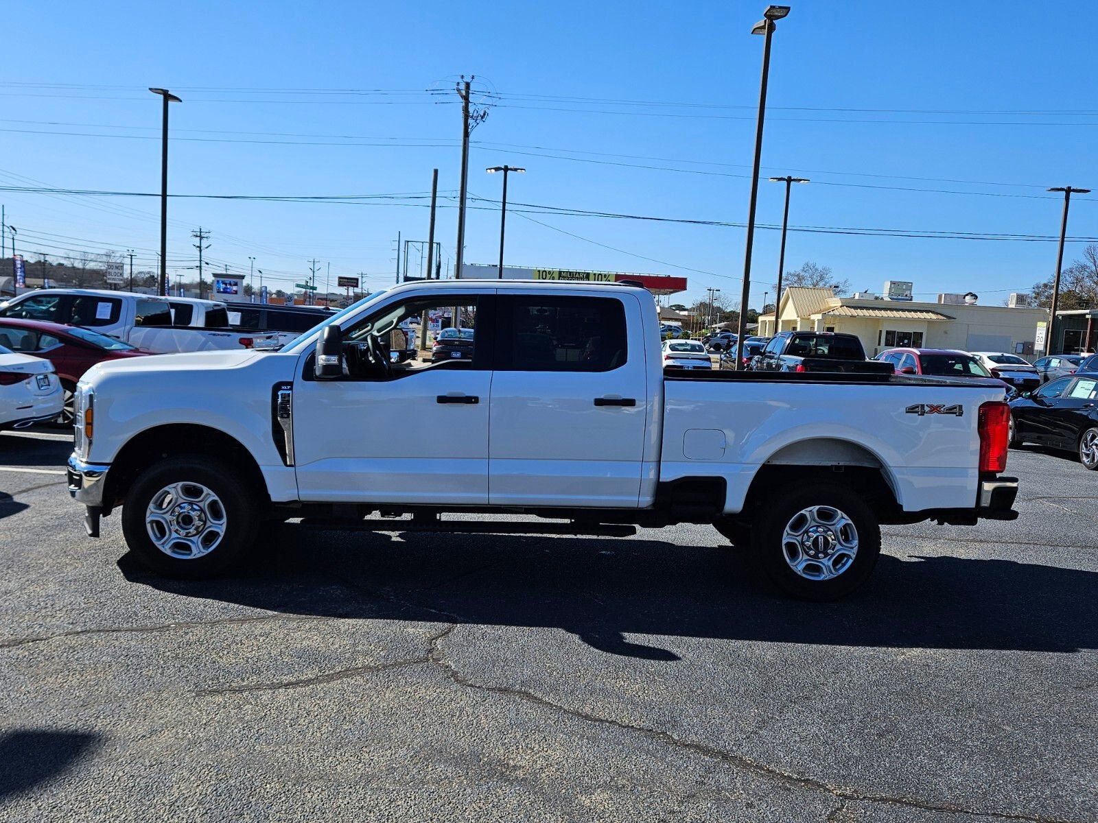 Used 2025 Ford F250 XLT image 4