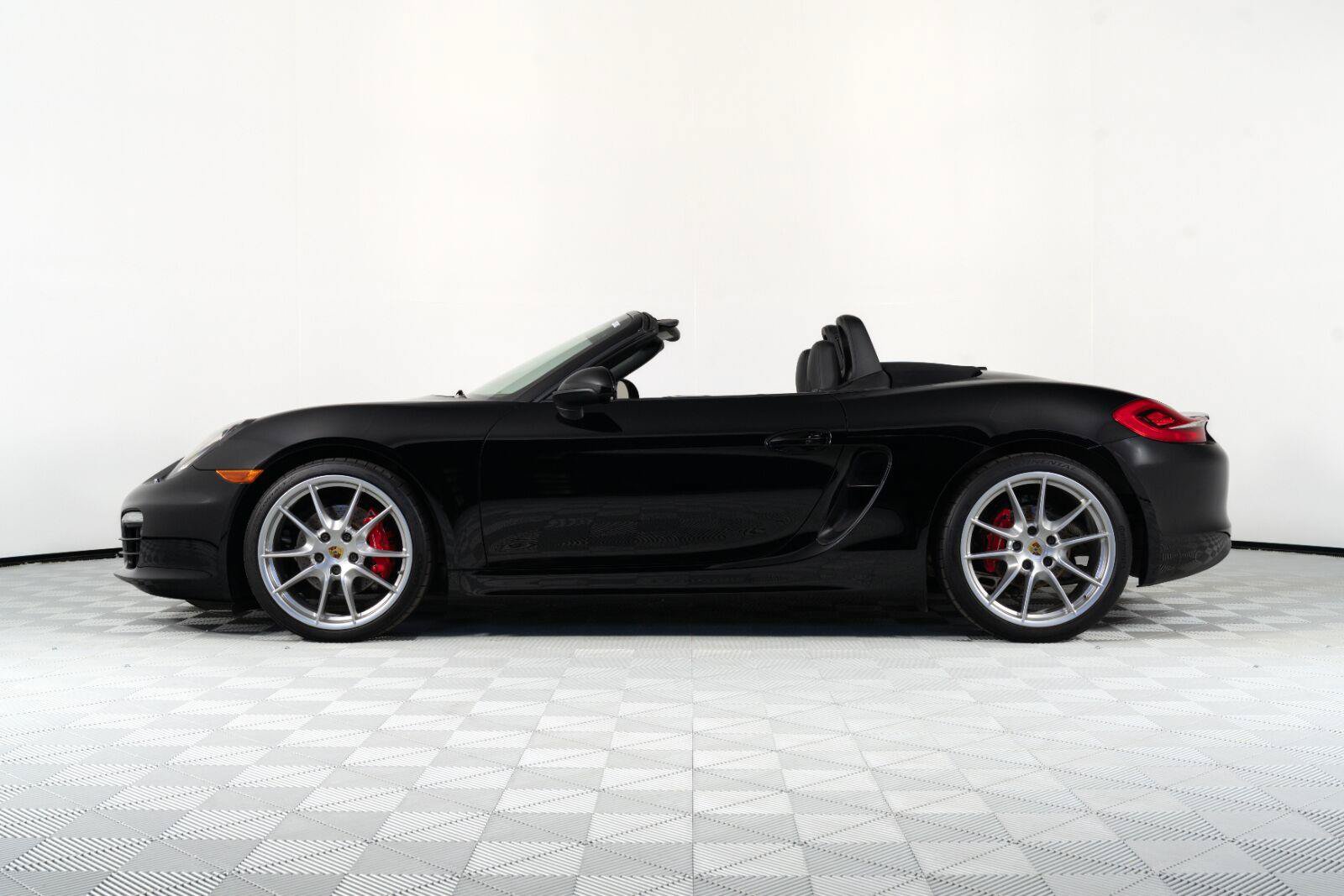 Used 2015 Porsche Boxster S RWD image 17