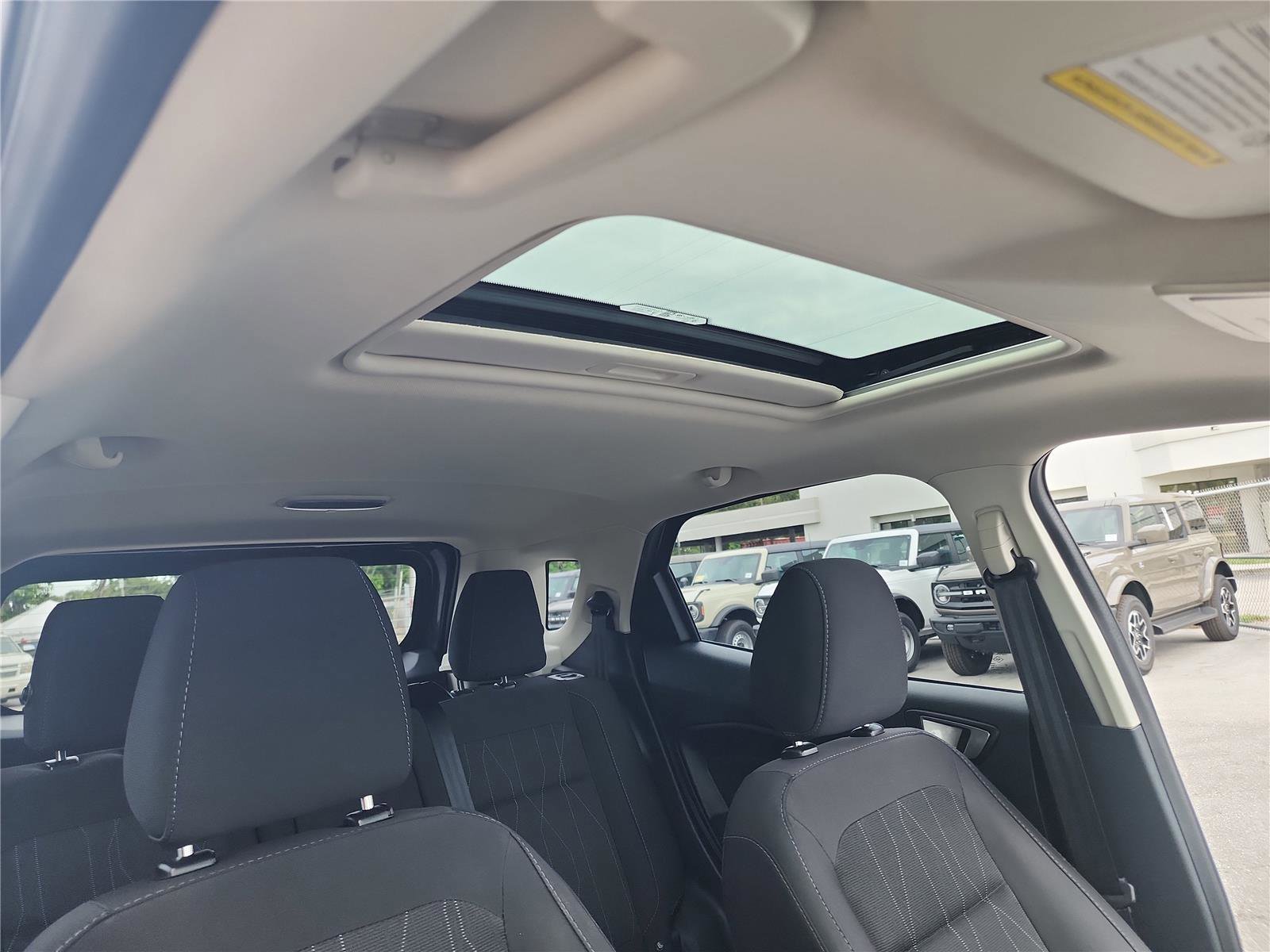 Certified 2021 Ford EcoSport SE w/ SE Convenience Package image 32