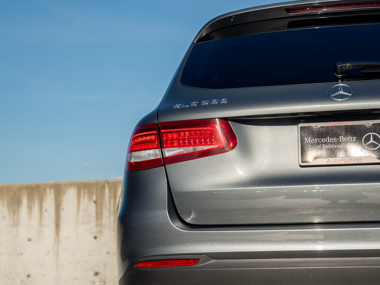 Used 2017 Mercedes-Benz GLC 300 4MATIC image 9