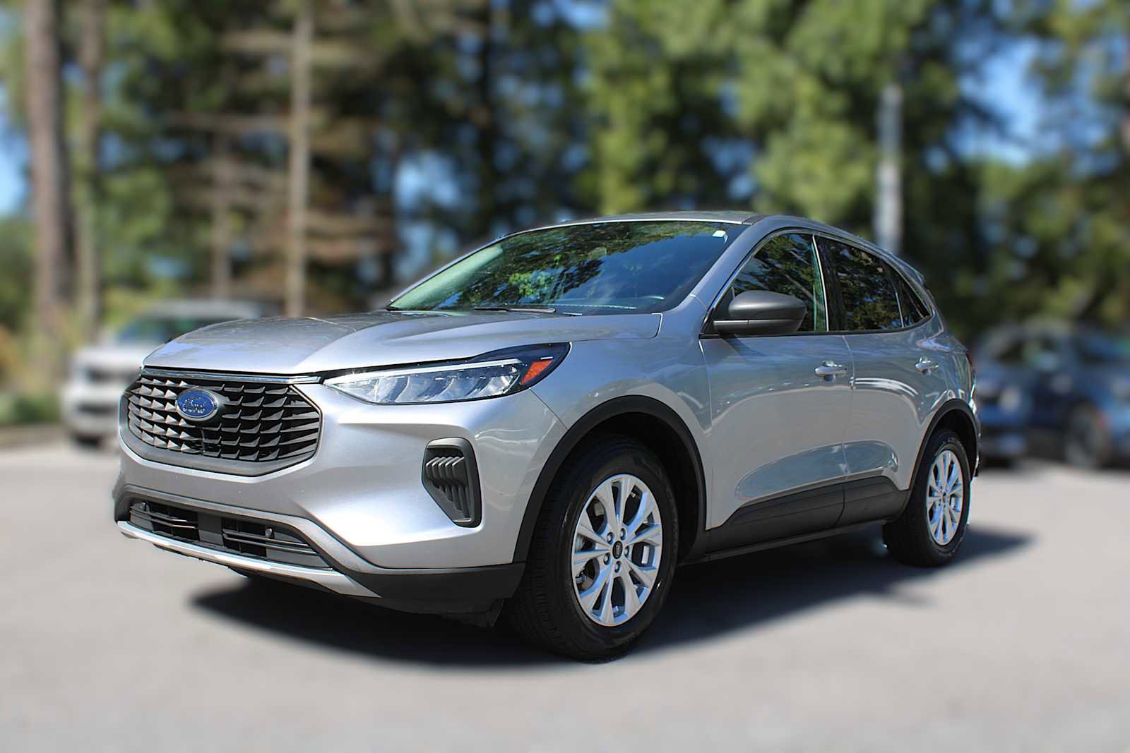 Used 2023 Ford Escape Active w/ Cold Weather Package image 3