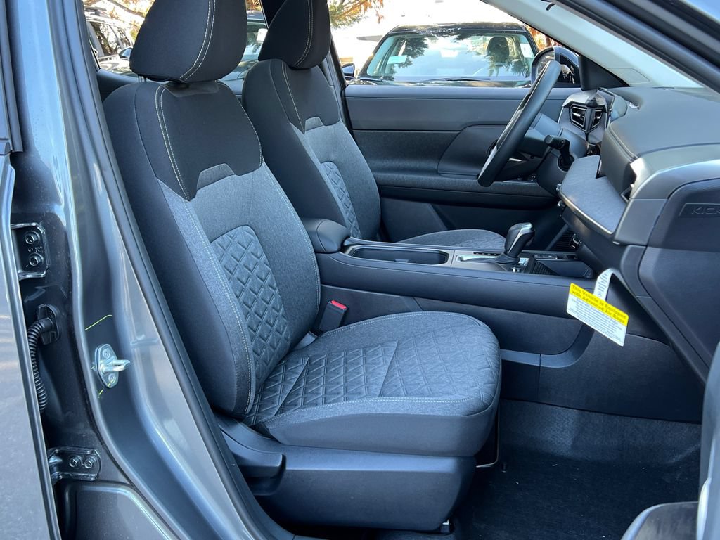 New 2026 Nissan Kicks SV w/ SV Premium Package AWD/4WD image 21