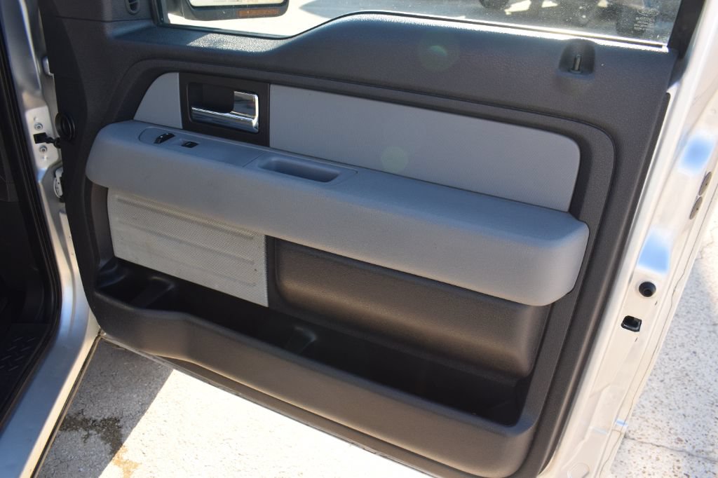Used 2014 Ford F150 XLT w/ Equipment Group 302A Luxury AWD/4WD image 16