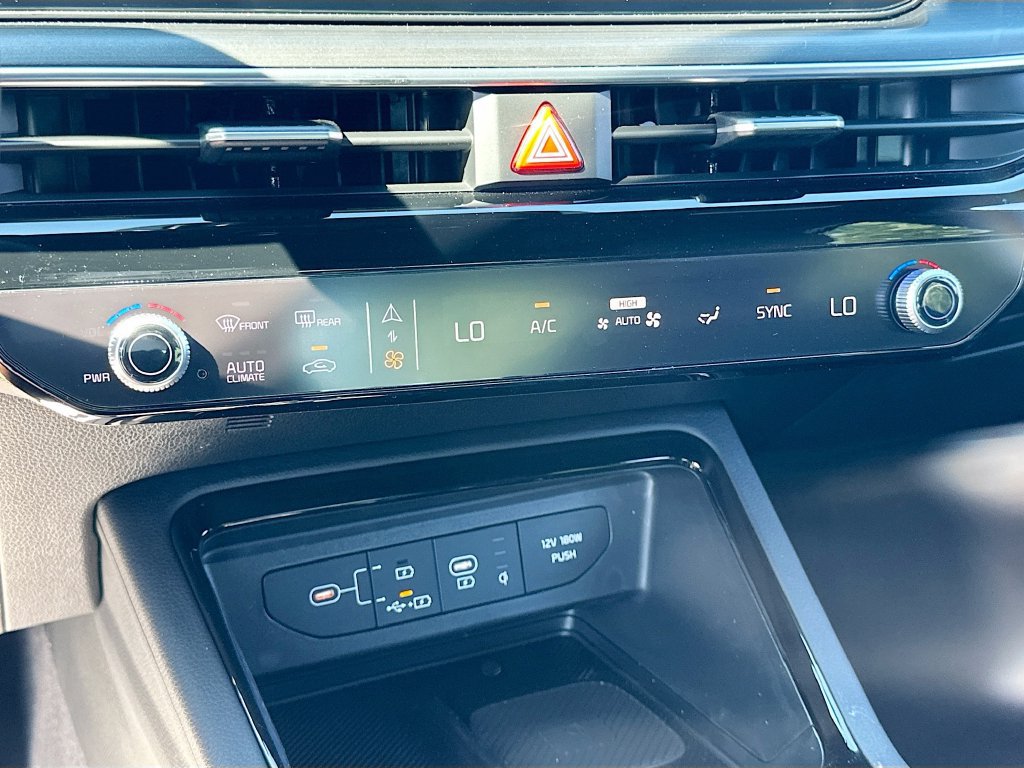 New 2026 Kia K5 GT-Line w/ GT-Line Premium Package AWD/4WD image 16