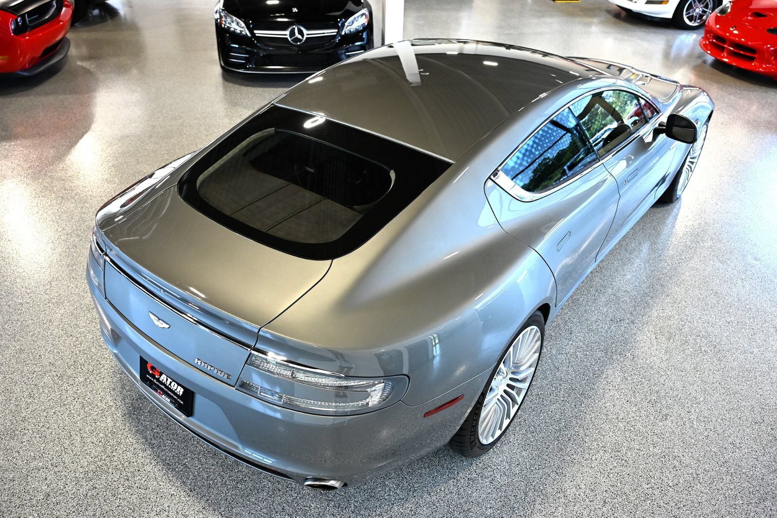 Used 2011 Aston Martin Rapide RWD image 25
