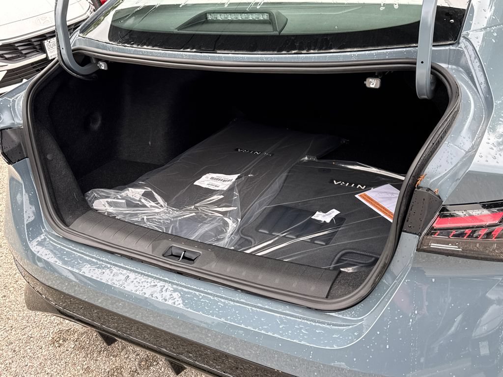New 2026 Nissan Sentra SR w/ Floor Mat Package FWD image 20