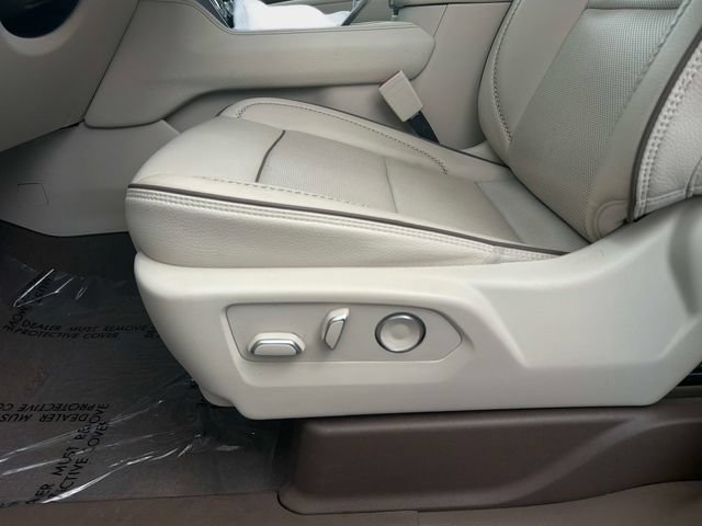 Used 2021 GMC Yukon XL Denali AWD/4WD image 16