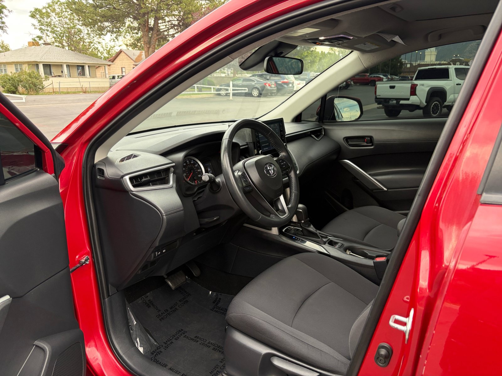 Used 2022 Toyota Corolla Cross LE w/ Moonroof Package AWD/4WD image 10