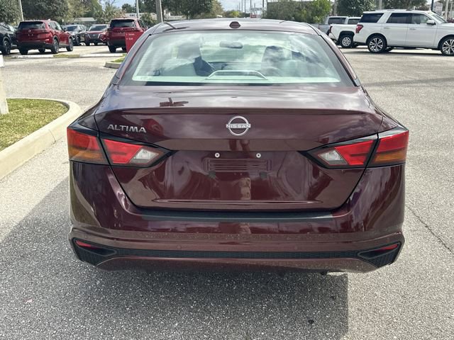 Used 2025 Nissan Altima 2.5 SV image 8