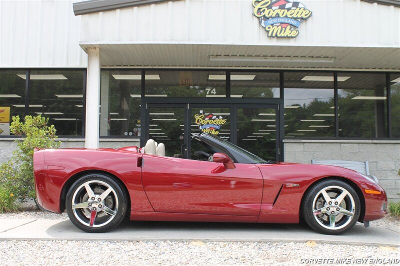 Used 2007 Chevrolet Corvette Convertible w/ Preferred Equipment Group RWD image 18
