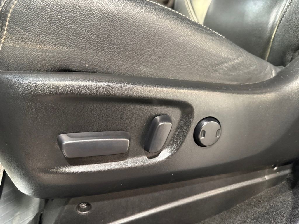 Used 2019 Toyota Sienna SE AWD/4WD image 25