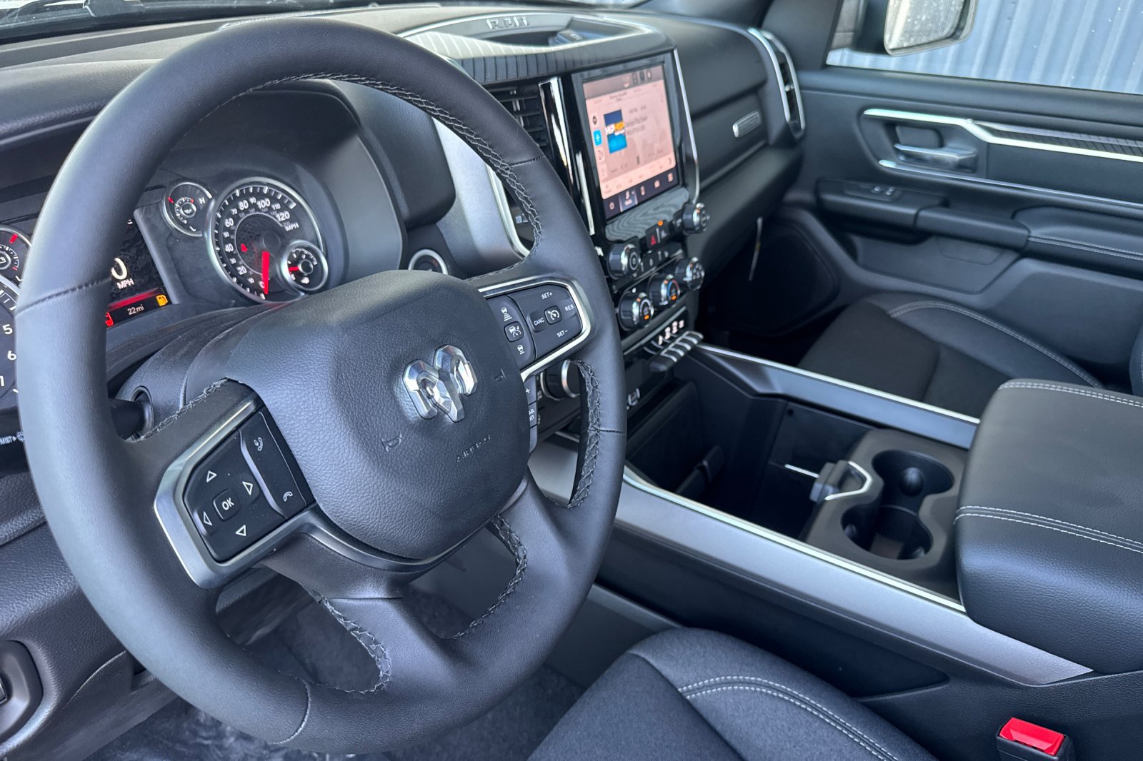 New 2027 RAM 1500 4x4 Crew Cab image 9
