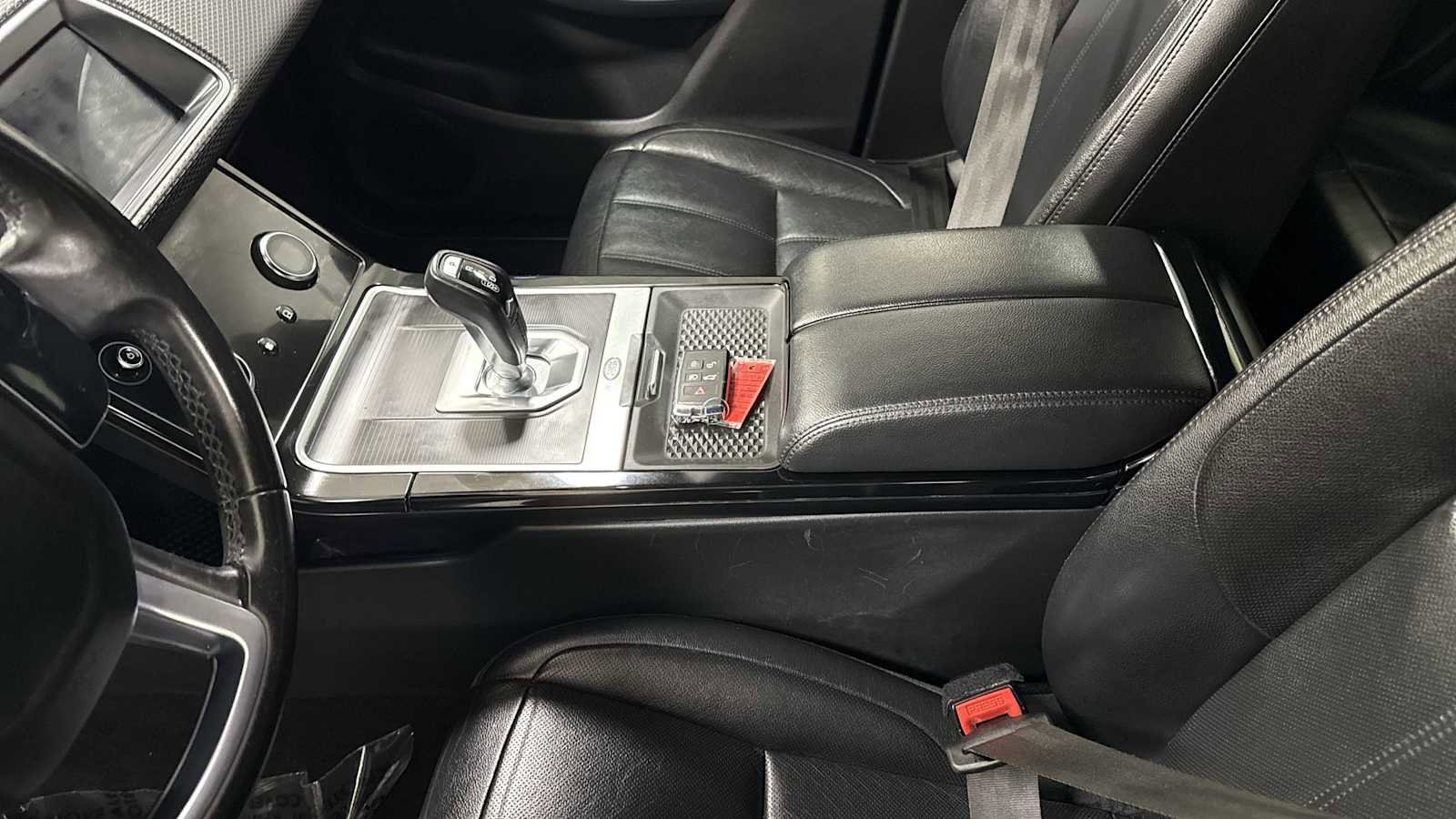 Used 2020 Land Rover Range Rover Evoque S image 23