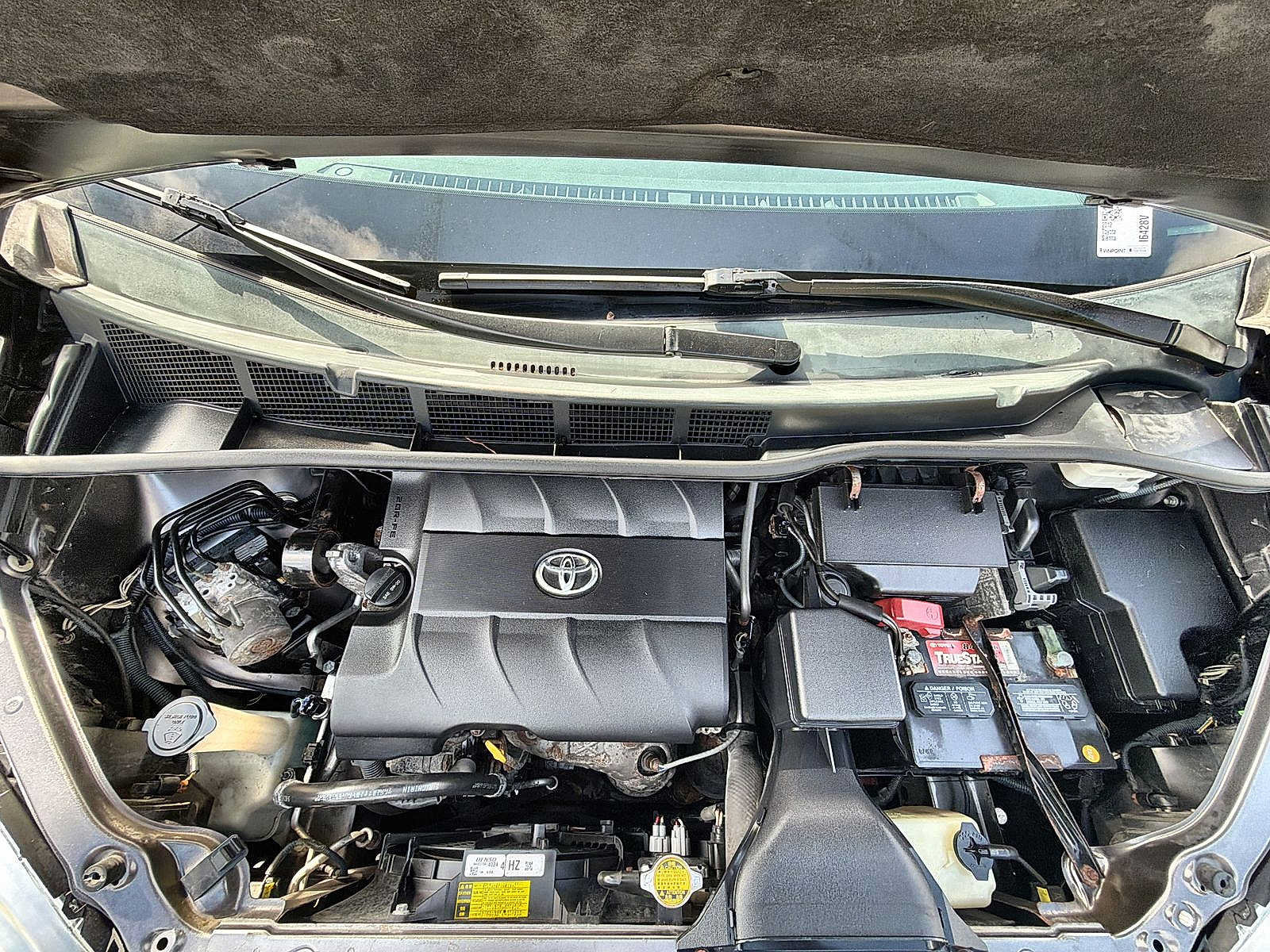 Used 2012 Toyota Sienna LE FWD image 17