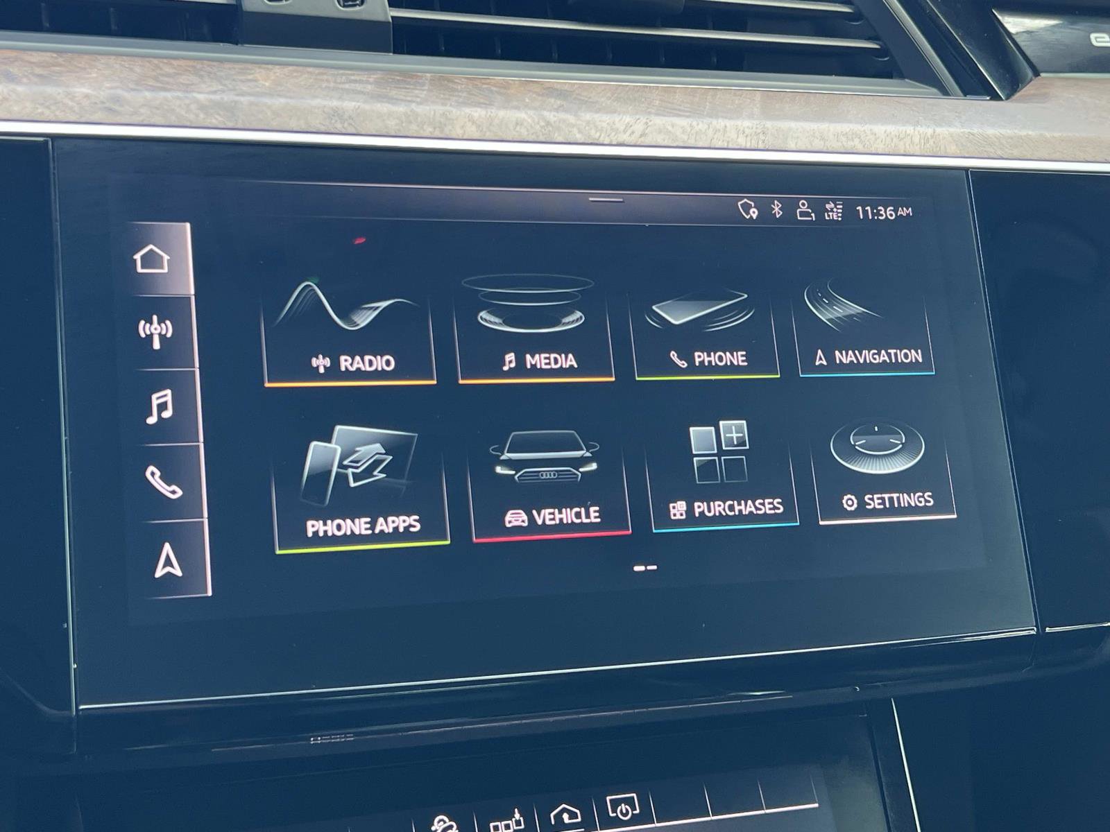 Used 2019 Audi e-tron Premium Plus image 12