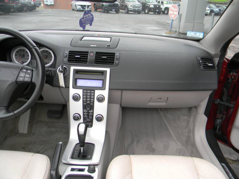 Used 2012 Volvo C70 T5 w/ Climate Pkg FWD image 20