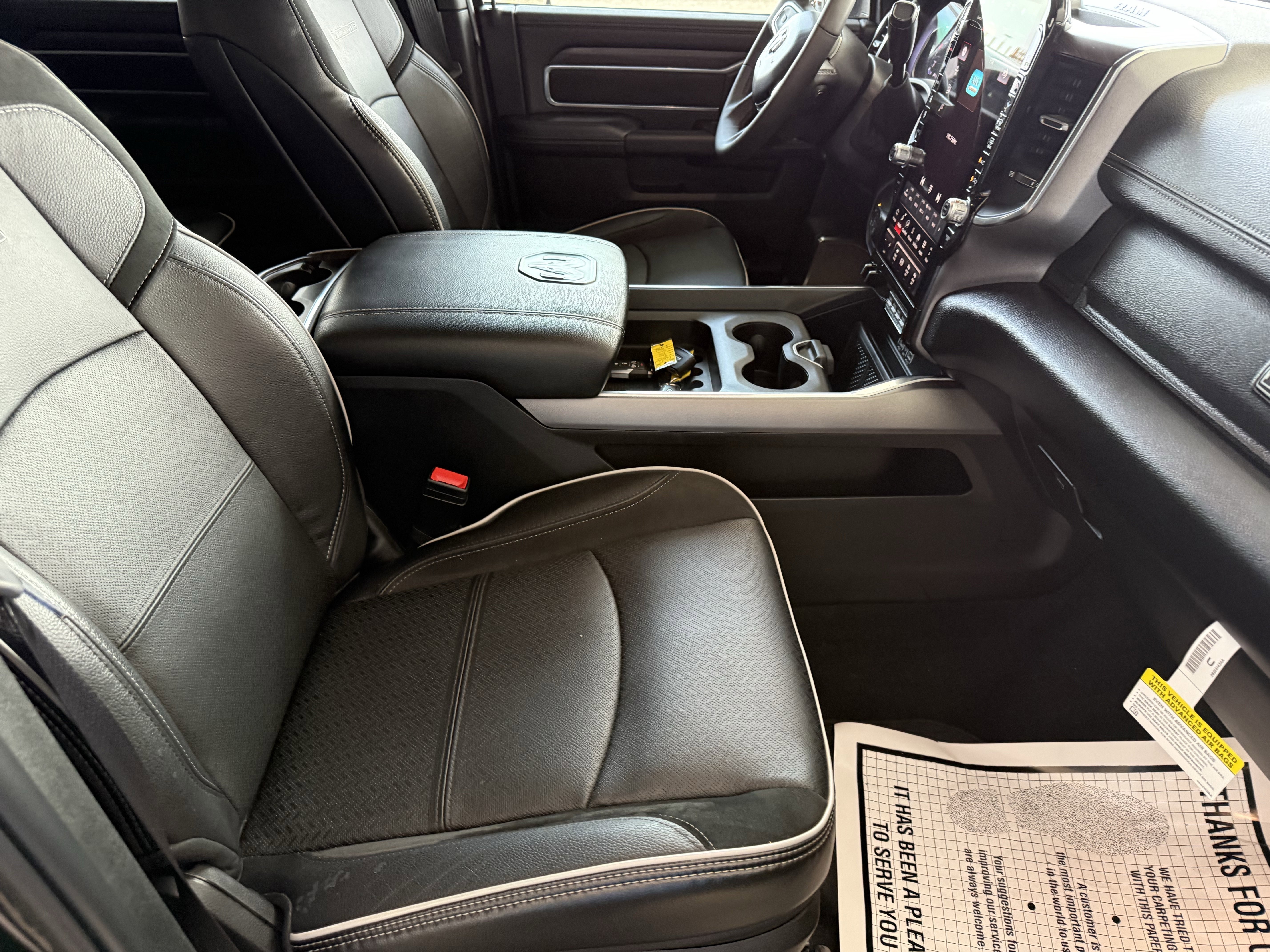 Used 2025 RAM 3500 Laramie image 14