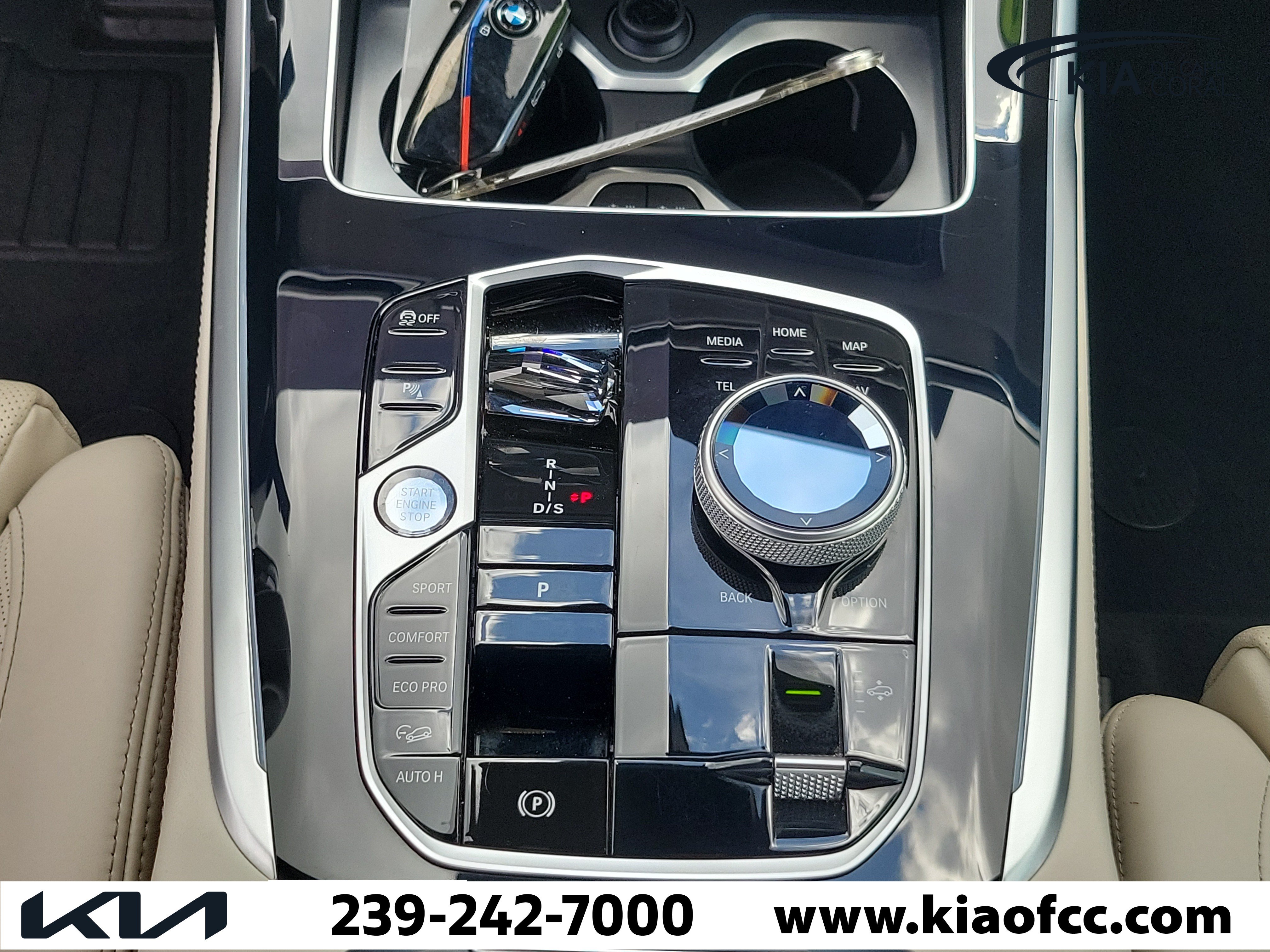 Used 2025 BMW X7 M60i AWD/4WD image 22