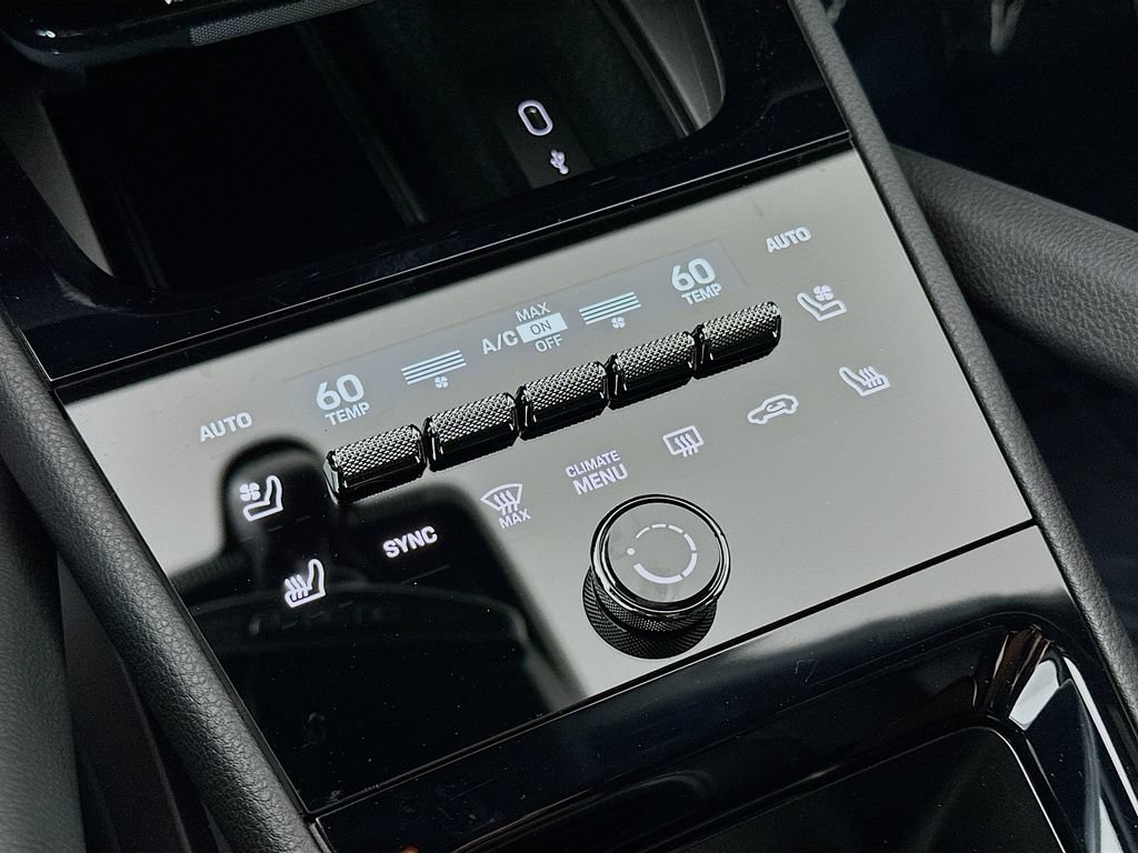New 2026 Porsche Cayenne S AWD/4WD image 17