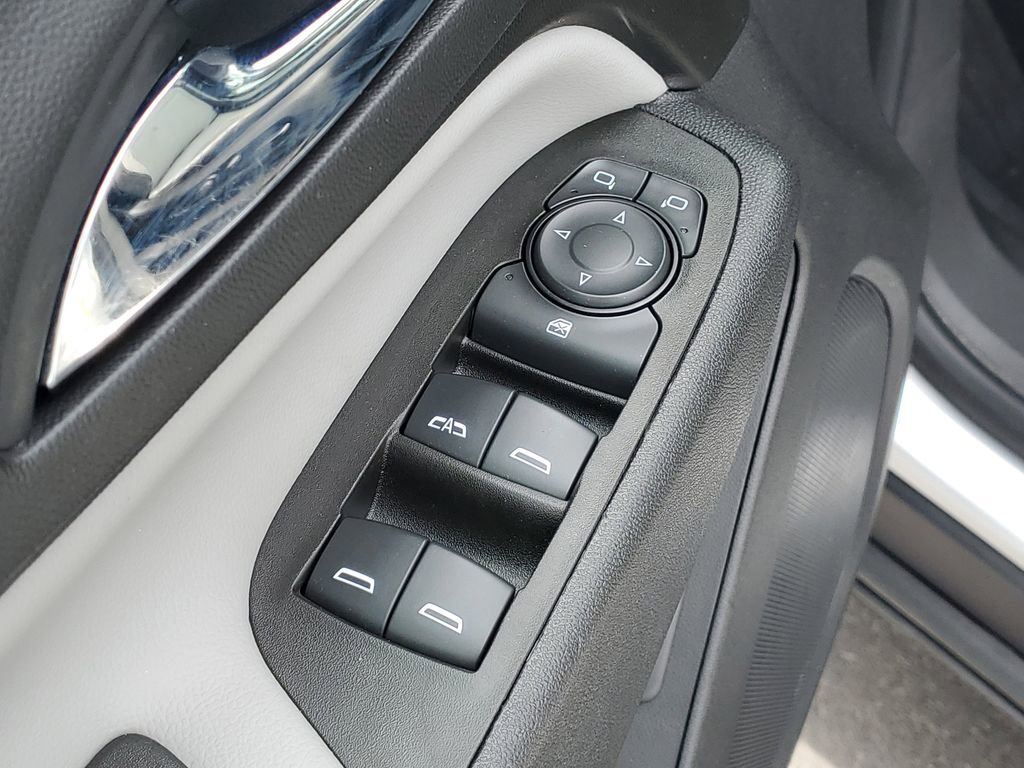 Used 2020 Chevrolet Equinox Premier w/ LPO, Floor Liner Package AWD/4WD image 20