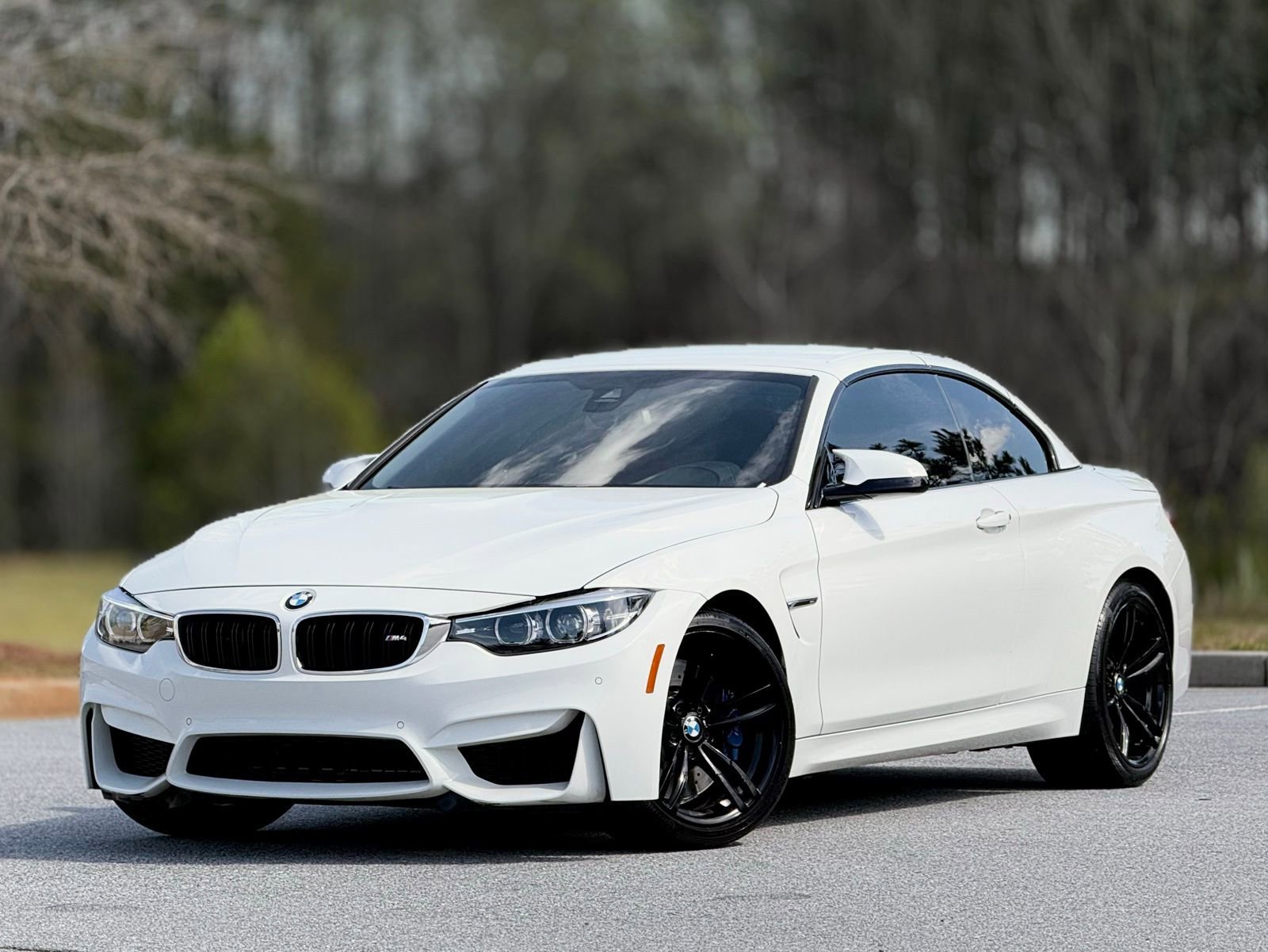 Used 2019 BMW M4 Convertible image 7