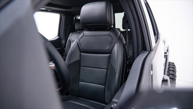 Used 2025 Ford F150 Raptor image 37