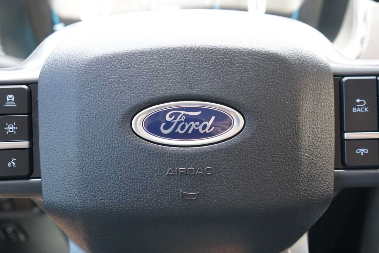 Used 2022 Ford F150 Lariat w/ Equipment Group 502A High AWD/4WD image 13