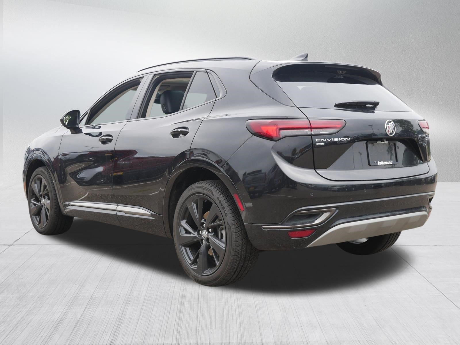 Used 2022 Buick Envision Essence w/ Technology Package II AWD/4WD image 5