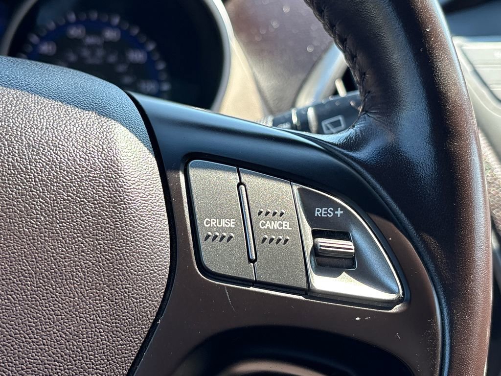 Used 2015 Hyundai Tucson SE image 18
