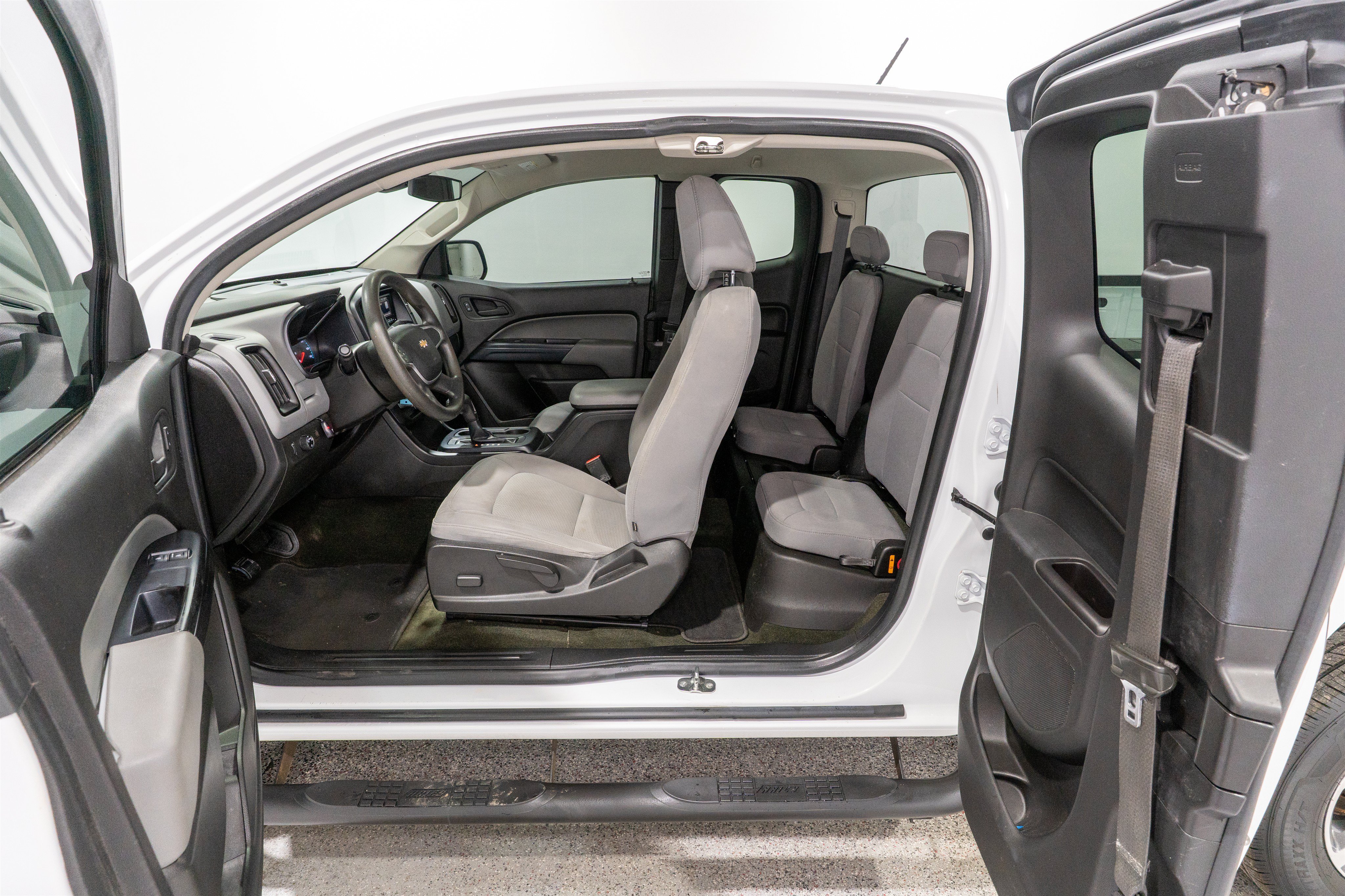 Used 2016 Chevrolet Colorado W/T w/ WT Convenience Package RWD image 12