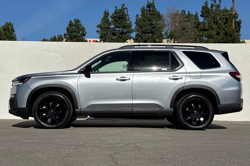 New 2026 Honda Pilot Black Edition image 7