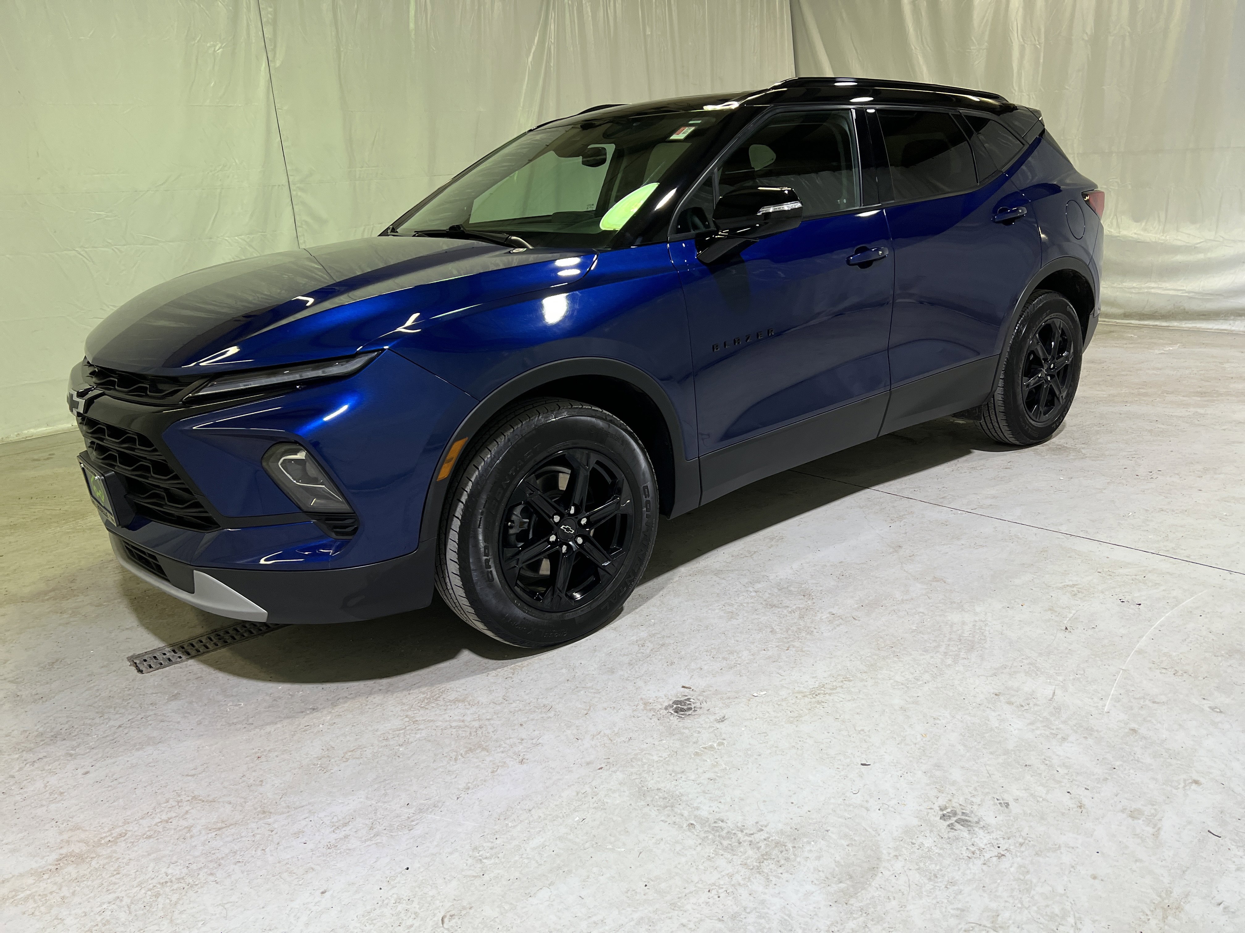 Certified 2023 Chevrolet Blazer LT w/ Midnight/Sport Edition image 6