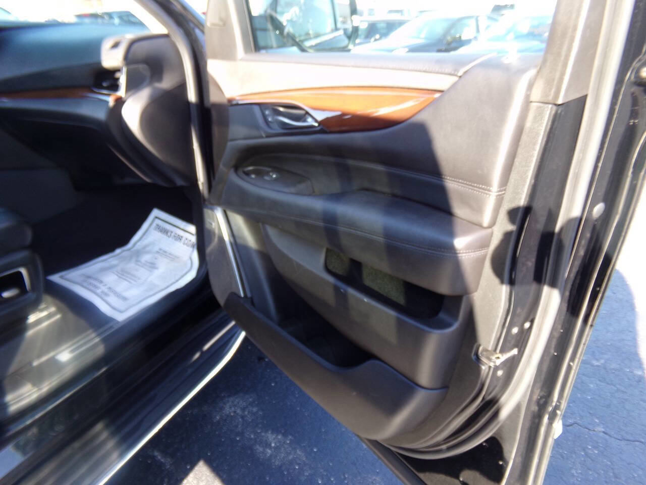 Used 2019 Cadillac Escalade ESV Luxury image 65