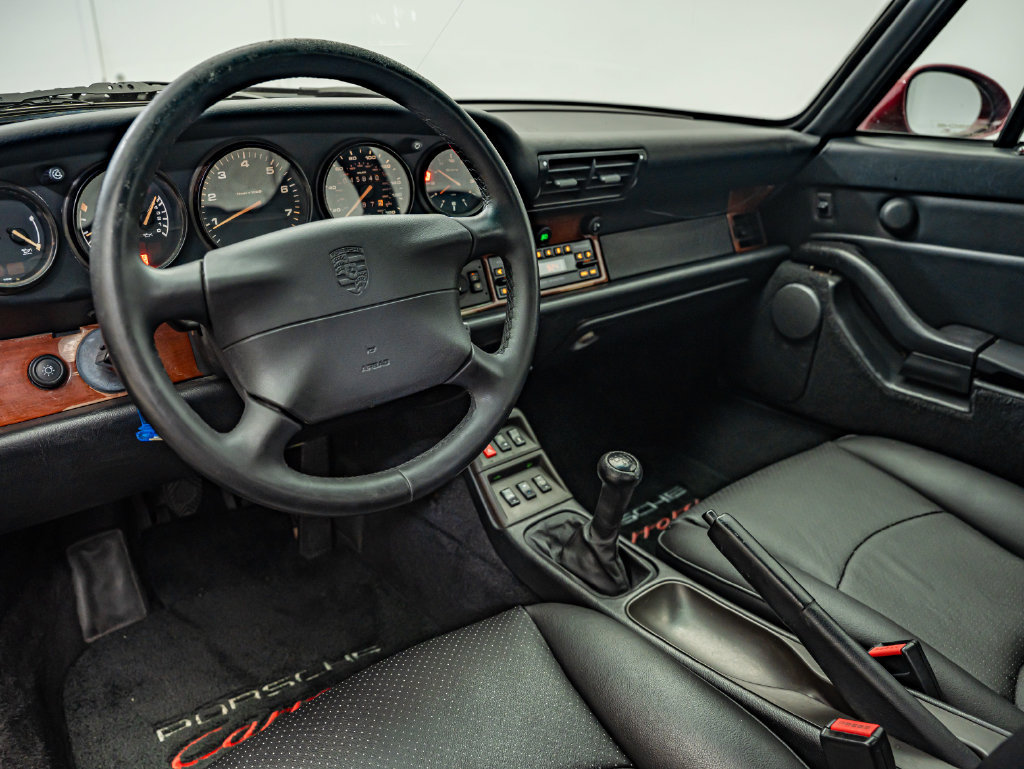 Used 1998 Porsche 911 Carrera RWD image 4