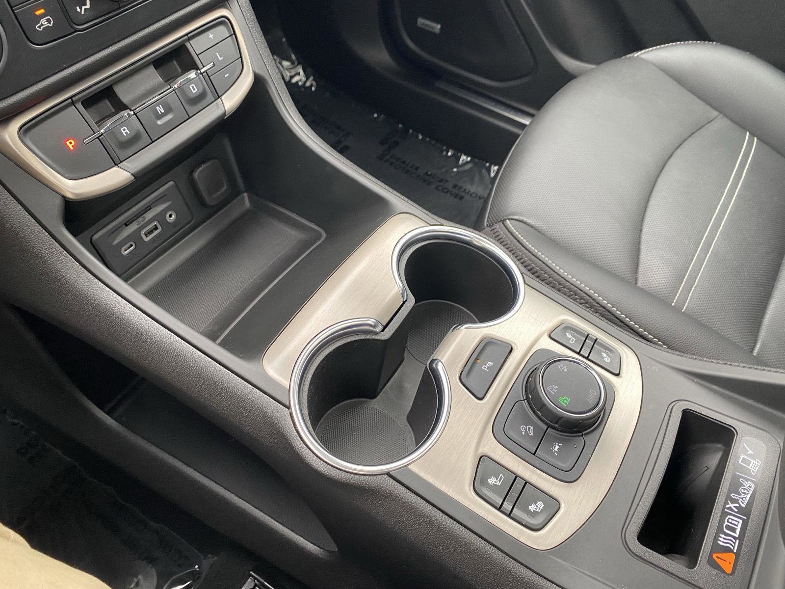 Used 2022 GMC Terrain Denali w/ LPO, Floor Liner Package image 25