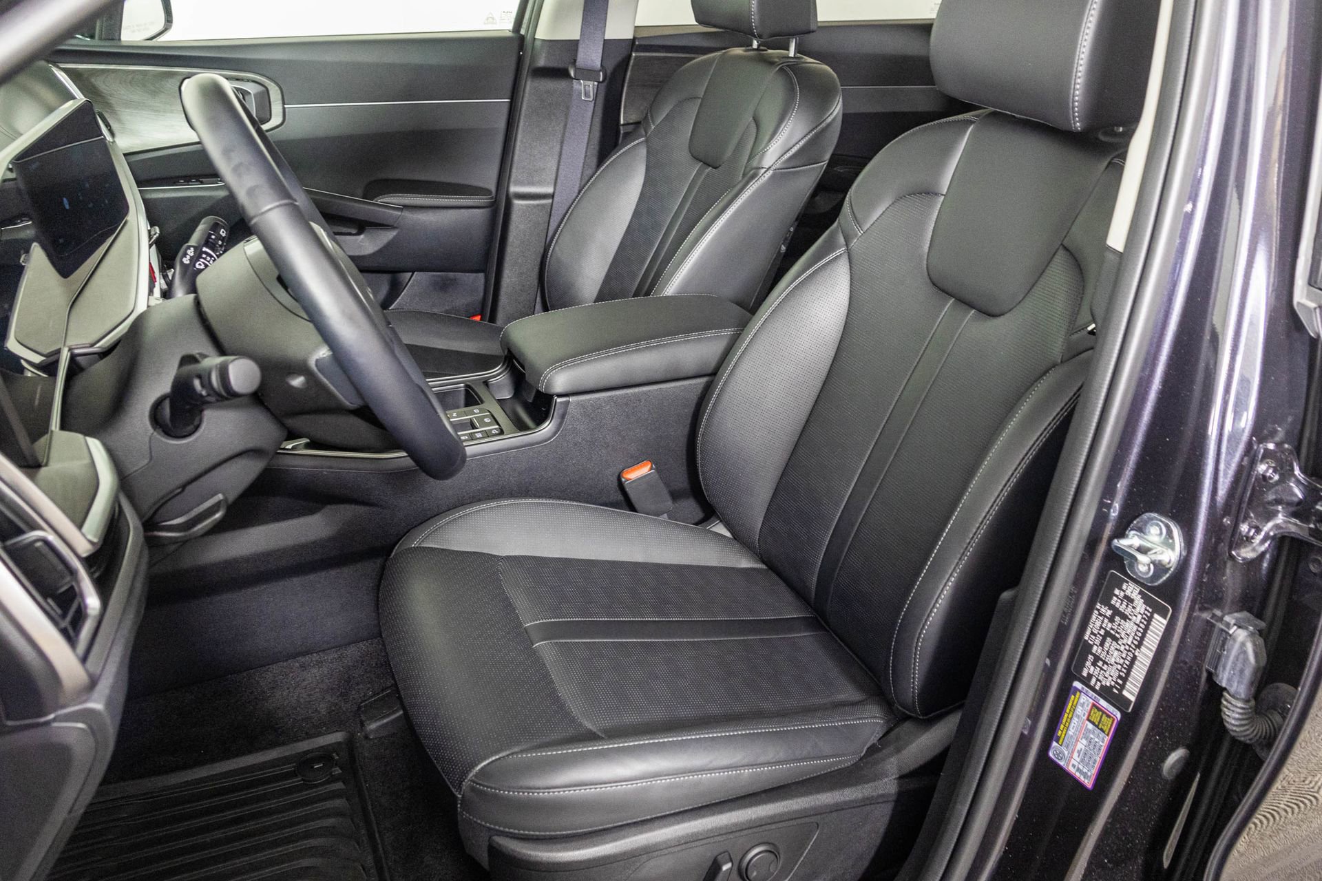 Used 2025 Kia Sorento X-Line EX image 23