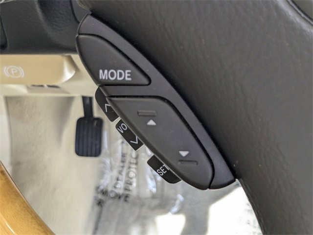 Used 2004 Lexus SC 430 Convertible image 23