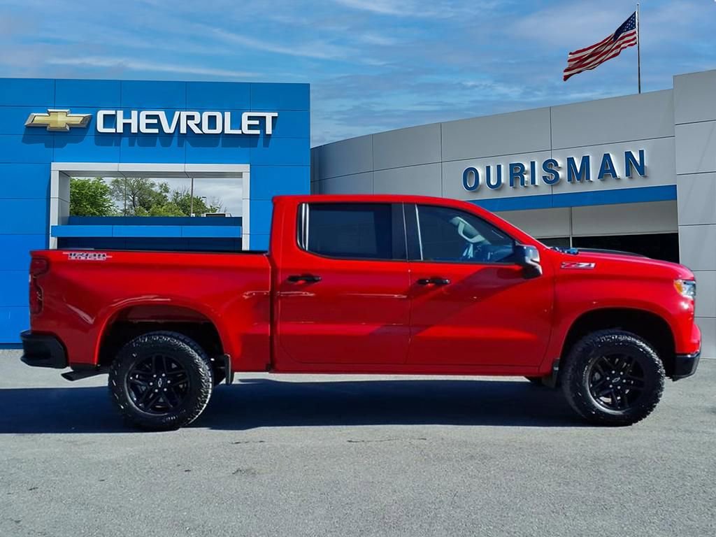 Used 2024 Chevrolet Silverado 1500 LT Trail Boss image 2