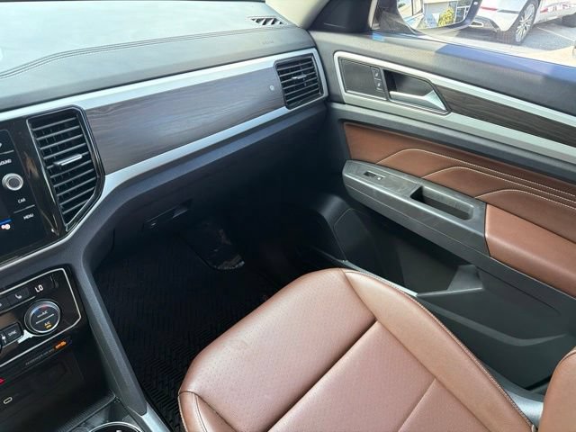 Used 2023 Volkswagen Atlas SE w/ Black Wheel Package AWD/4WD image 37