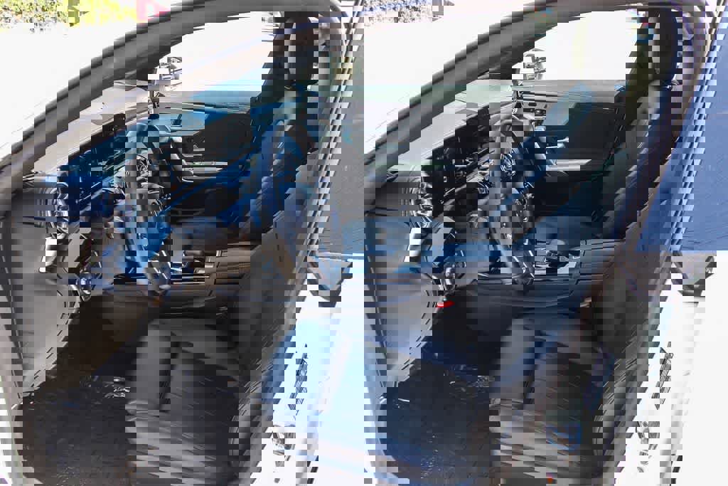 Used 2022 Mercedes-Benz CLA 250 image 19