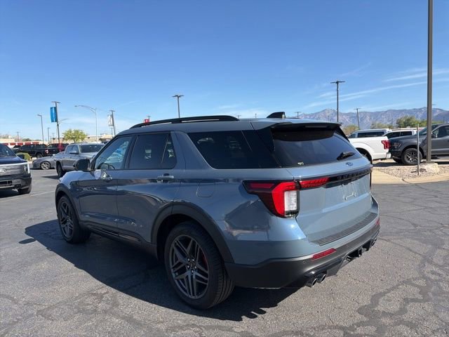 Used 2025 Ford Explorer ST AWD/4WD image 10