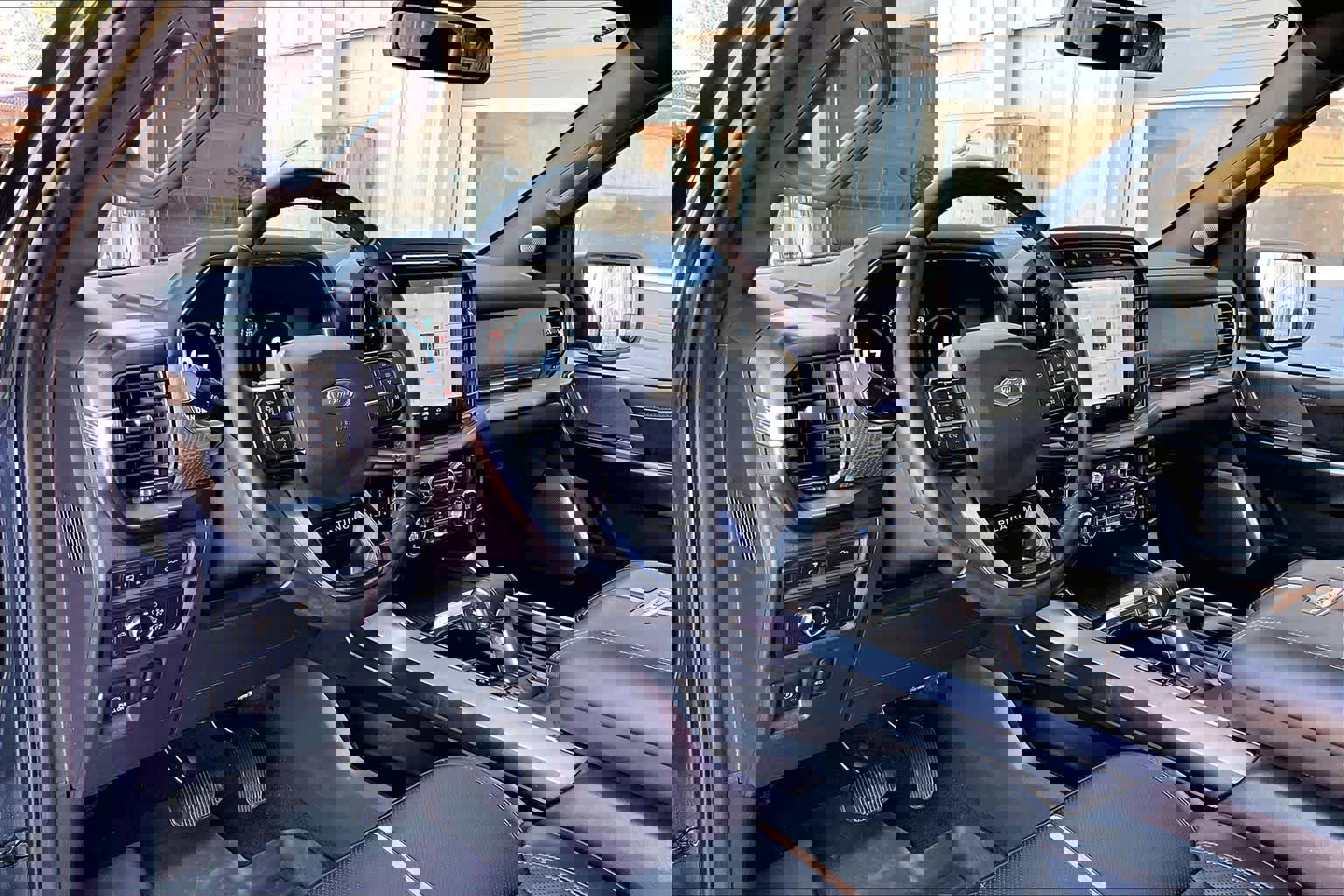 Certified 2021 Ford F150 Platinum w/ Equipment Group 701A High image 18