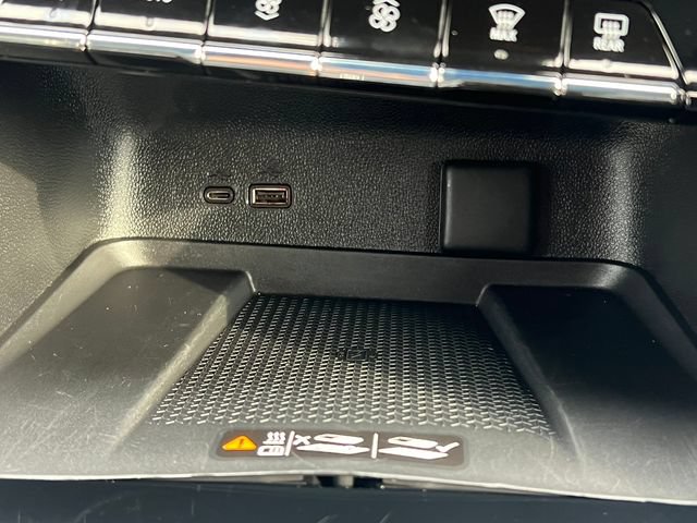 Used 2026 Chevrolet Traverse LT AWD/4WD image 29