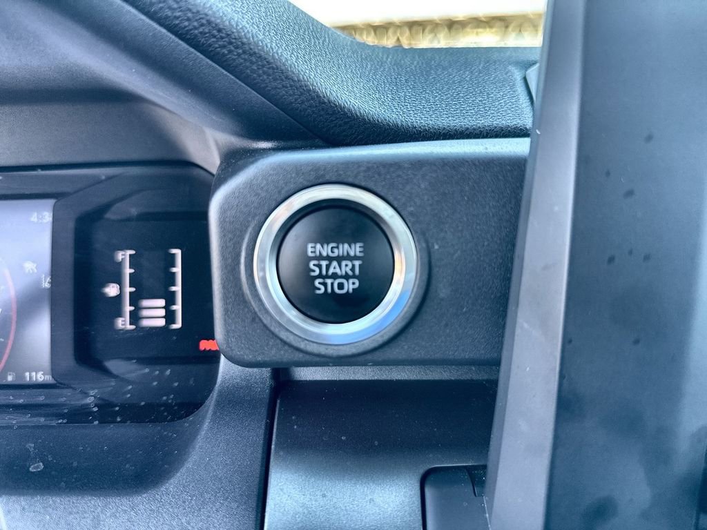 Used 2025 Toyota 4Runner SR5 image 16