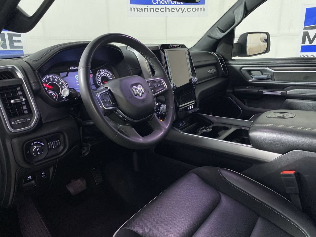 Used 2025 RAM 1500 Laramie AWD/4WD image 15