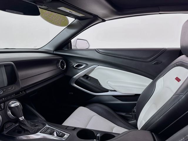 Used 2018 Chevrolet Camaro SS image 26
